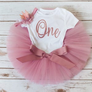 &#39;Rosy&#39; Cake Smash Tutu Set für Mädchen, rosafarbenes Geburtstagskind, Mädchen 12 Monate Tutu, Erster Geburtstag