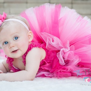 Conjunto de tutú rosa de cumpleaños para niña &quot;Anita&quot;, tutú personalizado para medio cumpleaños, atuendo para fiesta de cumpleaños infantil.