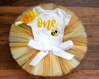 First Bee day birthday outfit girl 'Sunny' Sweet as can bee outfit, bee first birthday, tutu, shirt, cake smash, bumblebee birthday outfit