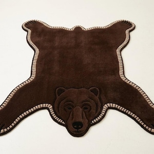Hand Tufted Bear Shape Rug – Rustic Brown Animal Rug | Faux Hide Carpet | Cozy Cabin Decor | Unique Statement Floor Rug | Woodland Theme Rug
