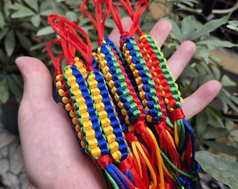 Cinque colori appesi