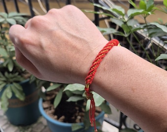 Braccialetto rosso con filo rosso a forma di Buddha, braccialetto buddista rosso, braccialetto portafortuna con filo rosso