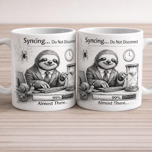 Könnte beinhalten: Rustikales Holzschild mit dem weißen Schriftzug "Welcome to our home". Das Schild hat eine Used-Optik und ein schlichtes, einladendes Design, perfekt für Veranda oder Eingangsbereich.