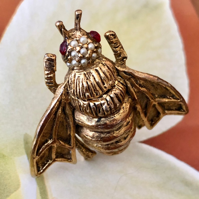Vintage Bee Pin Large Size Gold Tone with Tiny Pearls Rhinestone Eyes Big Bug Brooch Figural Fly or Insect Brooch