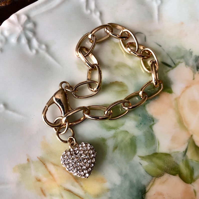 Vintage Gold Tone Dangling Heart Chain Bracelet Puffed Heart Dangle Pave Crystal Heart Charm Cable Link Bracelet