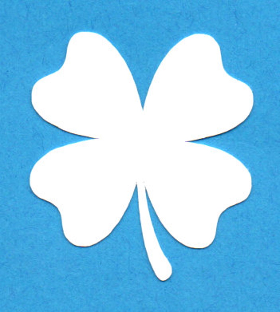 25 Pack Paper Four Leaf Clover Shape, Flower Cut Out Die, Cardstock