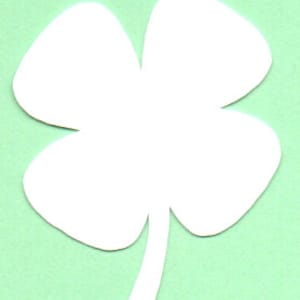 25 stuks papier, klavertje vier, bloem uitgesneden matrijs, karton bloem, doe-het-zelf tulpenbloem, doe-het-zelf kaartbloemen, lente, plakboekbloemen