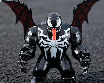Venom Adult Figure – High-Gloss Black Symbiote with White Spider Logo, Removable Red-Black Wings, for Collectors