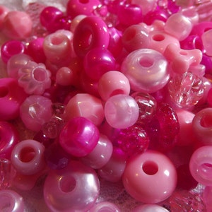 100+ Mixed Pink acrylic Bead mix / Jewelry Supply Lot / loose bead / craft / mixed media / altered art / destash / craft supplies