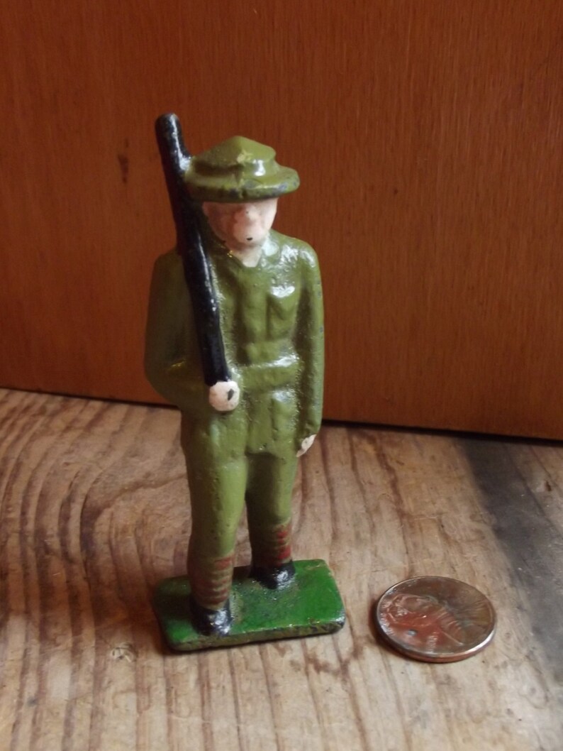 antique metal toy soldiers