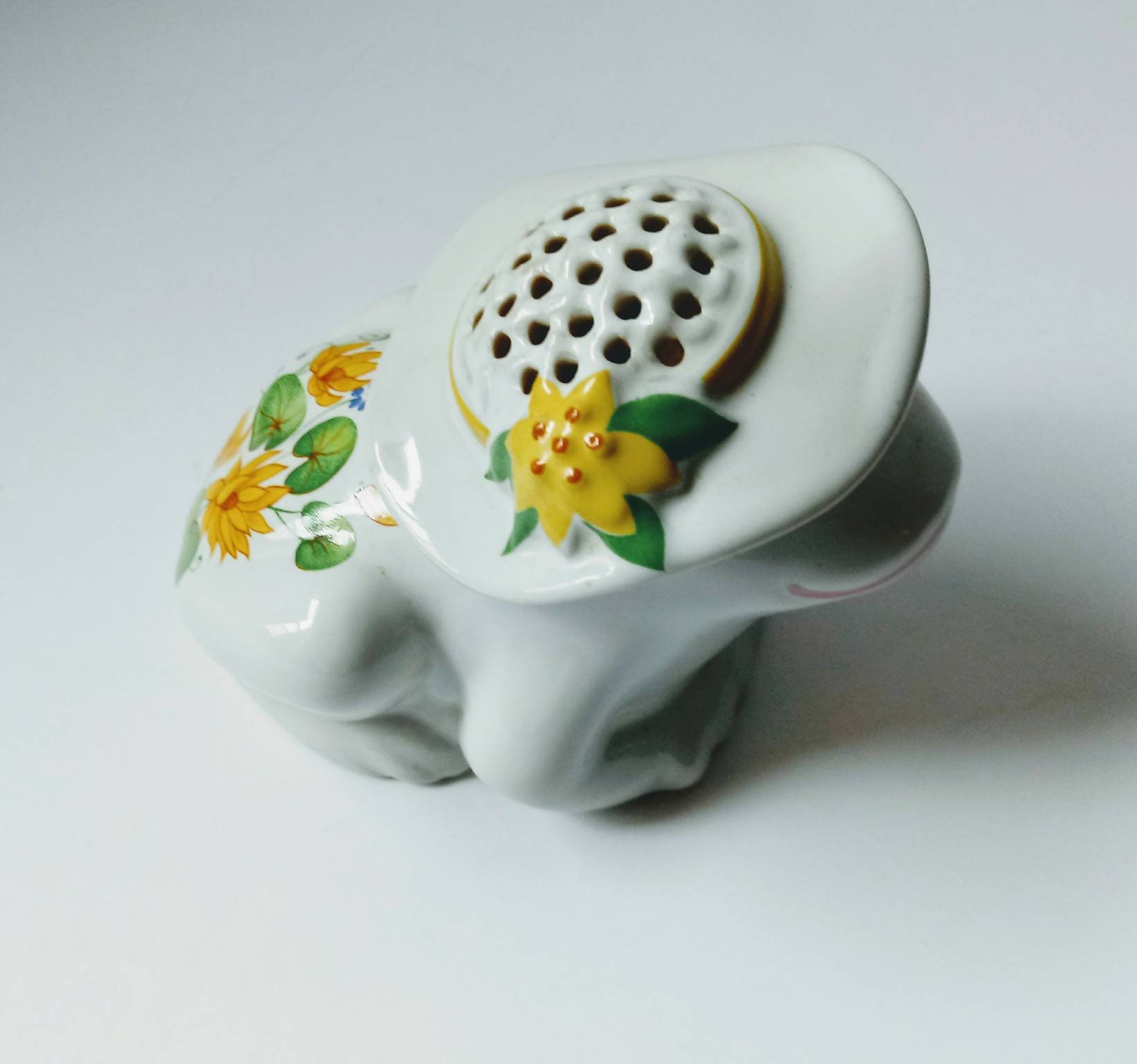 Avon Frog Potpourri Holder Avon Frog Ceramic Pomander / 1980s Etsy
