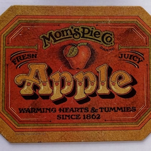 Vintage Mom&#39;s Pie Co. Apple Hot Dish Mat / Trivet / Hot plate / Decor / Pot stand / serving / kitchen utensils / DecoreWare