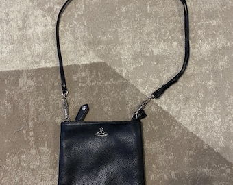Sac bandoulière Vivienne Westwood en cuir végan, jamais porté