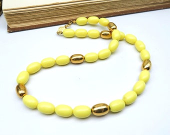 Vintage Signed Napier Lemon Yellow Gold Tone Bead 17" Necklace E76