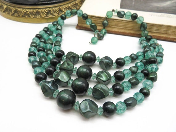 Vintage Chunky Layered Green Lucite Bead Choker N… - image 1