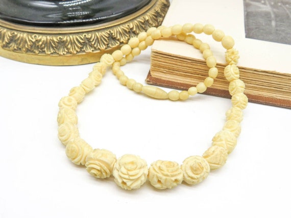 Vintage Carved Celluloid Graduated Bead Necklace … - image 1