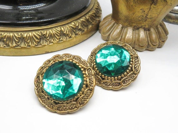 Vintage Chunky Gold Tone Green Domed Earrings I43 - image 1