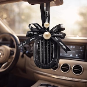 Luxury Car Hanging Perfume Diffuser – Long Lasting Aromatherapy Pendant Decor