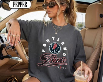 Camiseta gráfica de baloncesto de Portland, camiseta vintage de Portland Fire, camiseta retro para fans de los Trail Blazers para mujer