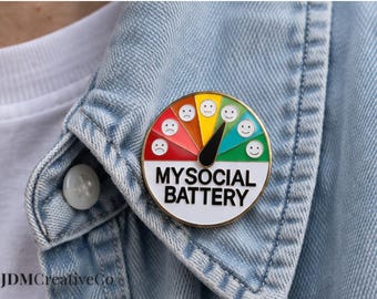 Épinglette en émail à batterie My Social, insigne de revers interactif, humour introverti et anxieux
