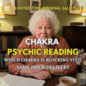 Può includere: Una pubblicità per una lettura psichica dei chakra. L'immagine presenta una donna con i capelli bianchi, con il testo "CHAKRA PSYCHIC READING" e "WHICH CHAKRA IS BLOCKING YOU?" Lo sfondo include librerie e opere d'arte incorniciate.