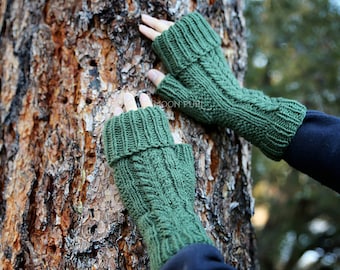 Herbology Fingerless Mitts // Green witch // Knit Fingerless Gloves