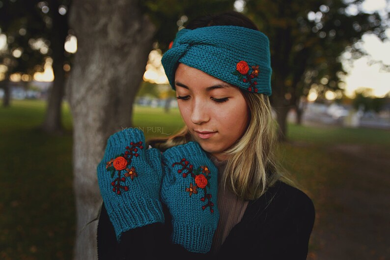 Wildflower Headwrap & Fingerless Mitts Set // Embroidered Florals // Autumn giftset image 1