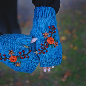 Wildflower Headwrap & Fingerless Mitts Set // Embroidered Florals // Autumn giftset image 5