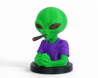 Chill Alien Statue