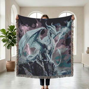 Storm Dragon Woven Blanket Fourth Wing Decor Iron Flame Throw Onyx Storm Gifts Bookish Booktok Aretia Merch Riorson House Lightning Art Bild 1