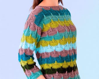 Modello per maglione a maglia multicolore con punto traforato / Maglione in lana con scollo a barca (Download PDF)