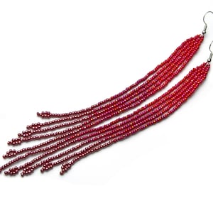 Boucles d'oreilles rouges Boucles d'oreilles extra longues Boucles d'oreilles pendantes en perles Boucles d'oreilles à franges avec perles de rocaille Boucles d'oreilles plumeau Boucles d'oreilles très longues Cadeau pour femme image 1