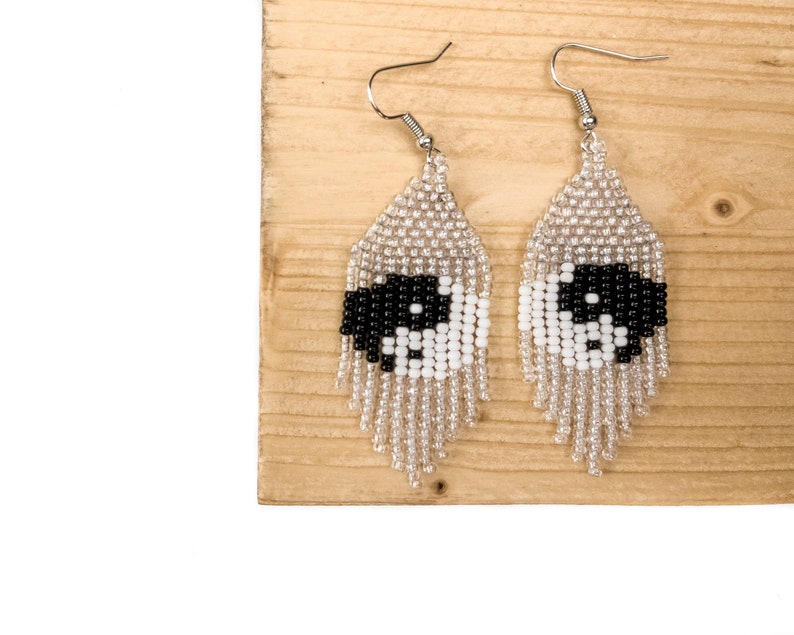 Yin yang earrings Yin and yang Yin yang symbol Yin yang jewelry Black white earrings Yoga earrings Unique earrings Everyday earrings Beaded