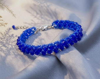 Blue Crystal Beaded Bracelet, Dainty Seed Bead Jewelry, Adjustable Minimalist Bracelet, Bridesmaid Gift