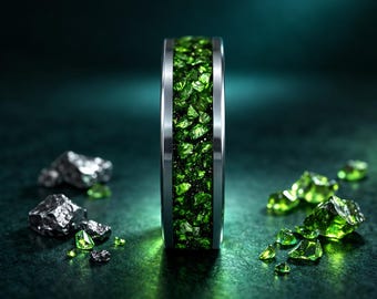 Green Crystal Tungsten Ring 6mm, Mens Wedding Band with Crushed Green Stone Inlay, Minimalist Nature Ring for Men,Unique Slim Mens Ring Gift
