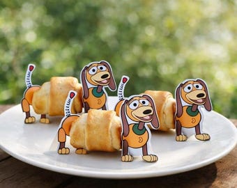 Slinky Pigs in a Blanket Cupcake Toppers – Toys Printable (PDF, PNG)