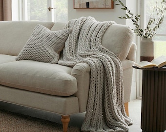 Natural Mont Style Sofa Throw, Cream & Navy Textured Couch Blanket, Soft Knitted Bed Throw, Neutral Chunky Home Decor Blanket