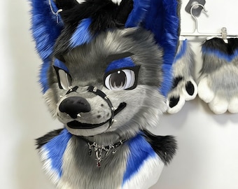 Toony blauw grijze wolf fursuit mini gedeeltelijk, demon hondenkop poten staart set met hoorns, edgy punk harig cosplay kostuummasker, fursuit hoofd