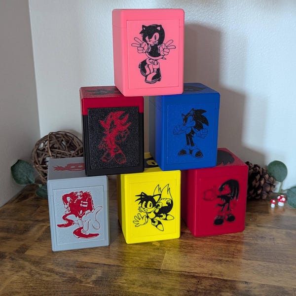 Sonic the Hedge Characters Commander Display Deck Box. Holds 100+ Sleeved cards for MTG, pokemon, etc.