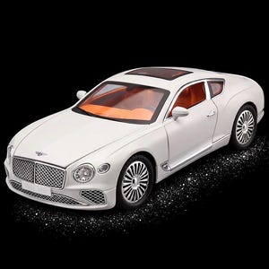 Può includere: Un'auto modello bianca su sfondo nero. L'auto ha un tetto apribile e interni arancioni. Le ruote sono argentate e nere. L'auto ha una griglia anteriore e fari dettagliati. L'auto è una Bentley.