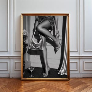 Modische Wandkunst, glamouröse Schwarz-Weiß-Dekoration, schicker High-Heel-Print, elegante Ankleidezimmer-Kunst, moderne feminine Wohndekoration im Boutique-Stil