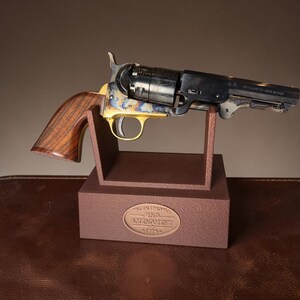Revolver-Präsentationsständer im Western-Stil, Pistolenhalter für Single-Action-Pistolen, Rustikales Geschenk