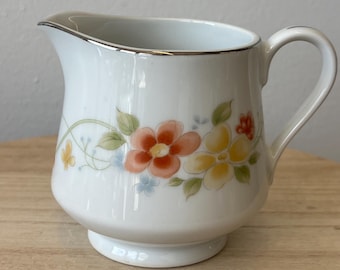 Jarra de crema vintage Annabelle de porcelana fina - Jarra de crema floral con detalles en platino
