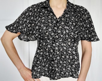 Camicetta vintage La Redoute in seta con stampa floreale, camicia estiva nera in stile boho, top con maniche a volant, taglia M