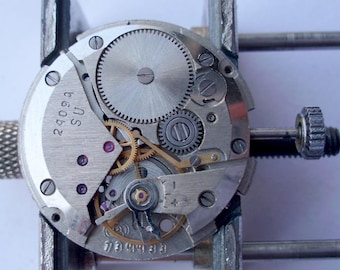 Wostok 2409A SERVISED - Runs & Keep Time Russische Armbanduhr 4 Teile Uhrwerk