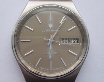 Junghans 667.30 Quartz Deutsche Armbanduhr Nicht laufendes Uhrwerk nur für Teile