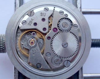 2214 WOSTOK Servised RUNS & Keep Time Russian watch movement 4 WATCHMAKERS Part