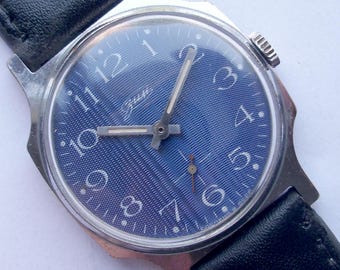 Vintage ZIM russische Armbanduhr Servised Runs & Keep Time - Neues Lederband
