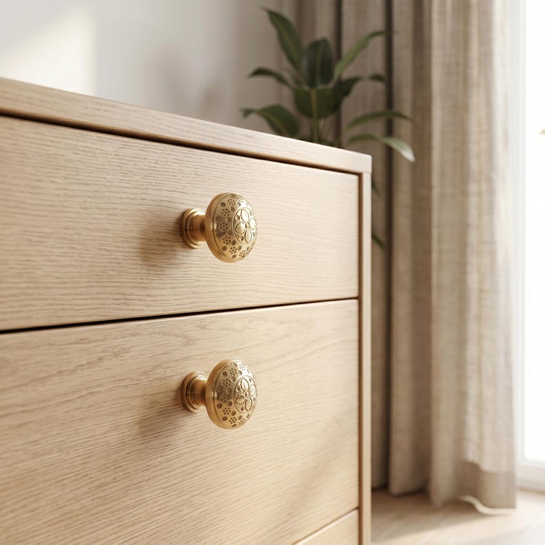 Cabinet knobs,Furniture knobs,Hardware knobs,drawer knobs,dresser knobs,brass knobs,kitchen knobs,decorative knobs,solid brass,unlacquered brass,engraved handmade,Moroccan crafts