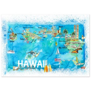 Può includere: Mappa ad acquerello delle Hawaii con la parola "HAWAII" in grandi lettere bianche. La mappa presenta illustrazioni di tavole da surf, barche a vela e punti di riferimento. Lo sfondo è blu vibrante con un bordo bianco.